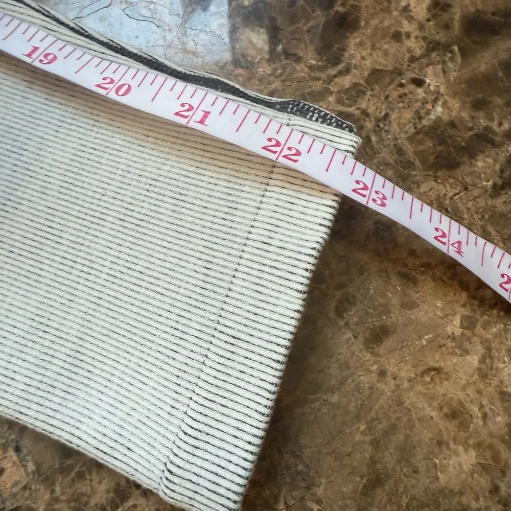 Free People Movement Cool Down Wool Blend Base Layer Leggings NWT Size M/L - Picture 10 of 11